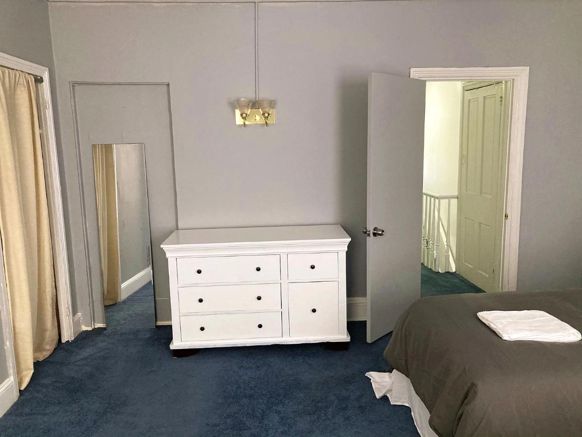 Oui On Ludlow - Entire House And Private Rooms In University City Philadelphia Exteriör bild