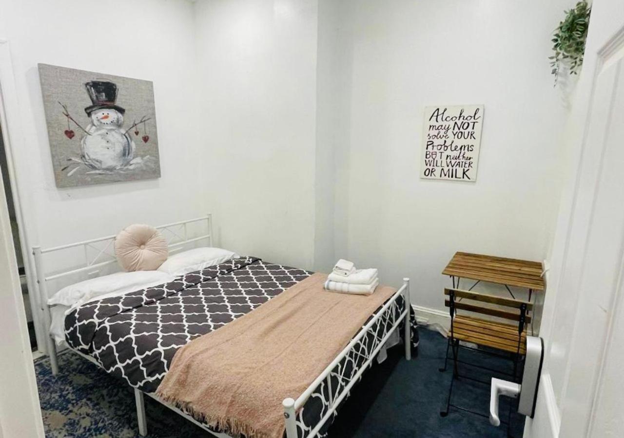 Oui On Ludlow - Entire House And Private Rooms In University City Philadelphia Exteriör bild